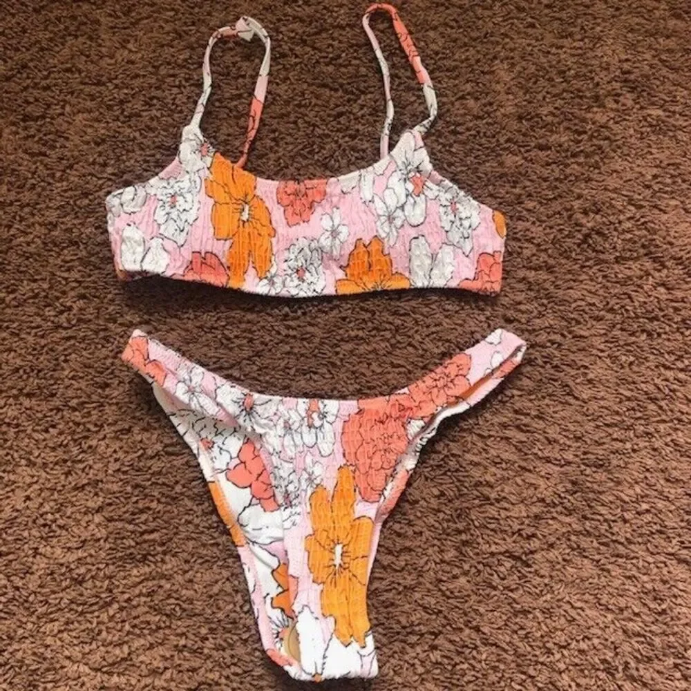 VOLAFA Women's Smocked Ruched Triangle Bikini Print Swimsuit Set 2 Piece Small‎